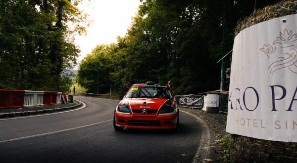 Final spectaculos de campionat la Poiana Brasov